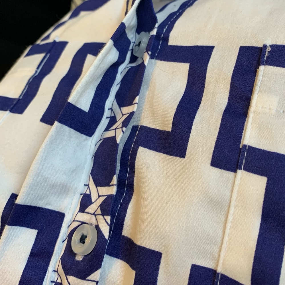 Tizzie Geometrical Print Button Down Top - Picture 5 of 10